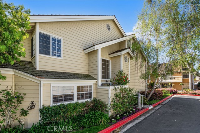431 Cranston Court, Long Beach CA: https://media.crmls.org/medias/2cc0aa61-cb24-434c-8240-4e66ba57f2b6.jpg