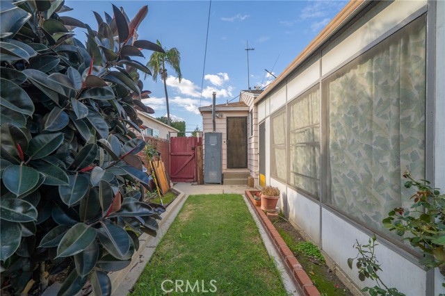 7558 Citronell Avenue, Pico Rivera CA: https://media.crmls.org/medias/2cc10d31-5c80-44cd-bf72-27c258c61f4f.jpg