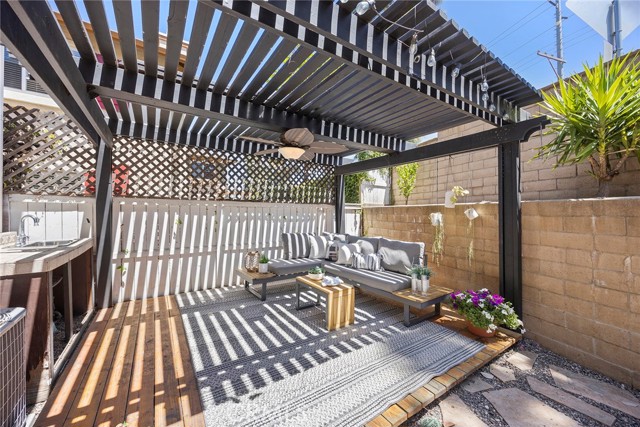 1534 Rowan Gln, Escondido CA: https://media.crmls.org/medias/2cc3378c-6dbc-4d99-a026-4295de83c87f.jpg