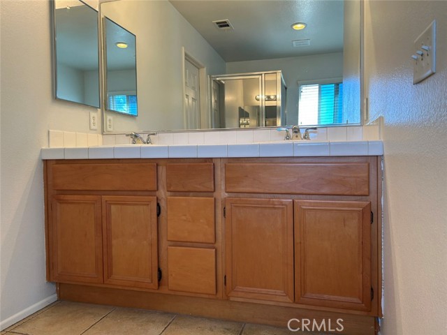 Detail Gallery Image 16 of 21 For 46213 Corte Oaxaca, Temecula,  CA 92592 - 4 Beds | 2/1 Baths