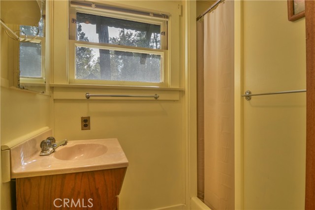 Detail Gallery Image 15 of 21 For 25910 State Highway 189, Twin Peaks,  CA 92391 - 0 Beds | 1 Baths