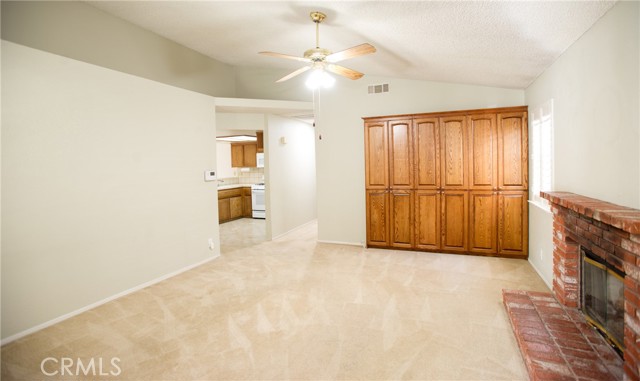 Detail Gallery Image 4 of 19 For 1254 W Avenue H4, Lancaster,  CA 93534 - 3 Beds | 2 Baths
