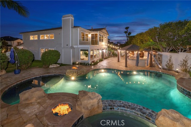 6403 Royal Grove Drive, Huntington Beach CA: https://media.crmls.org/medias/2cc55d32-4ff4-4934-a9dd-50dd9cdf9f52.jpg