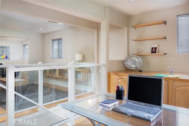 301 N Hudson Avenue, Pasadena CA: https://media.crmls.org/medias/2cc59780-e8d6-41de-9911-98fae9de3c0f.jpg