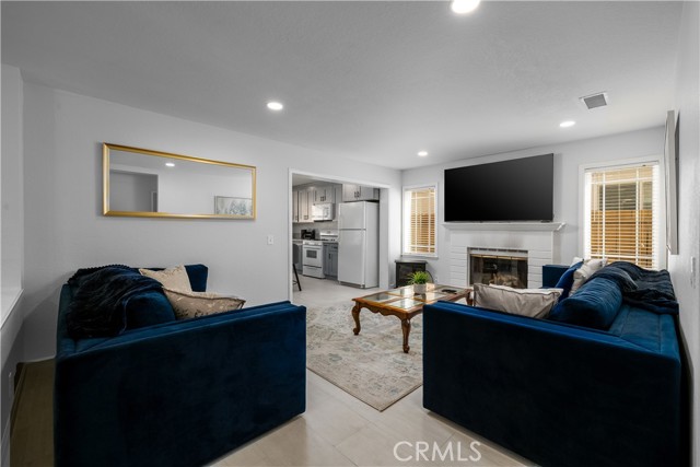 Detail Gallery Image 19 of 47 For 10954 Cool Lake, San Diego,  CA 92128 - 4 Beds | 2/1 Baths