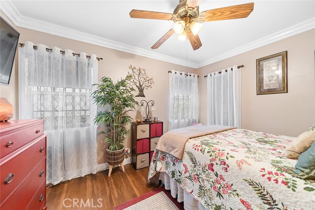 4303 E De Ora Way, Long Beach CA: https://media.crmls.org/medias/2cc5fd61-f4cb-428c-a841-2ac557499389.jpg