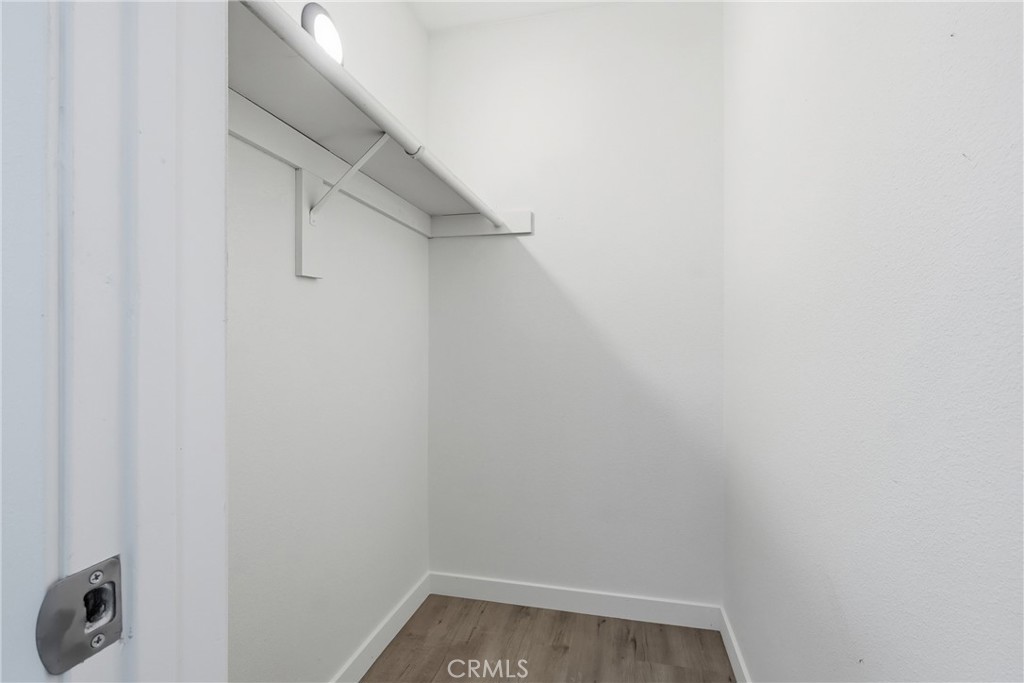https://media.crmls.org/medias/2cc6d731-a7f7-413e-9ad5-1a7d0149c3ac.jpg?preset=X-Large