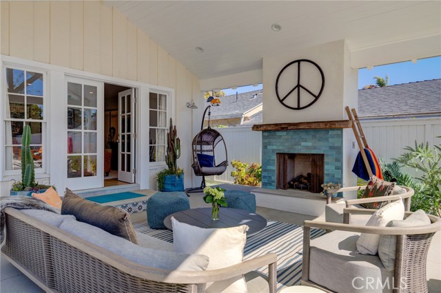 Detail Gallery Image 11 of 40 For 138 Paseo De Gracia, Redondo Beach,  CA 90277 - 3 Beds | 4 Baths