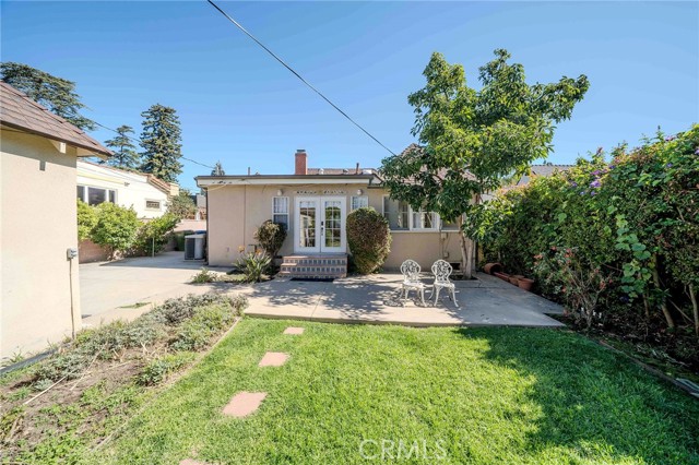 Drew Fenton | 433 S Bundy Drive Los Angeles CA | MLS: 7457083