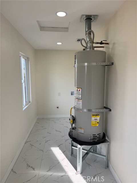 3475 Skylane, Jurupa Valley CA: https://media.crmls.org/medias/2cc92a77-c01a-42c7-a769-080d4d66ccf4.jpg