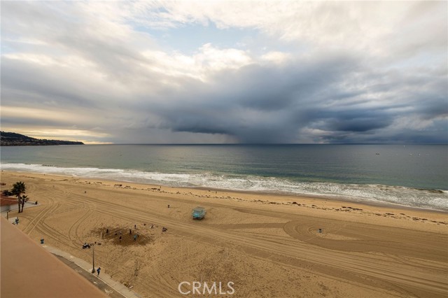 Detail Gallery Image 55 of 60 For 727 Esplanade #302,  Redondo Beach,  CA 90277 - 2 Beds | 2 Baths