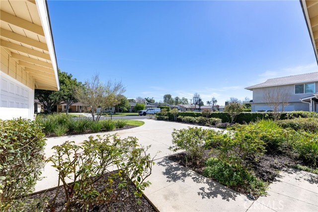 Detail Gallery Image 5 of 48 For 13311 Fairmont, Santa Ana,  CA 92705 - 3 Beds | 2 Baths