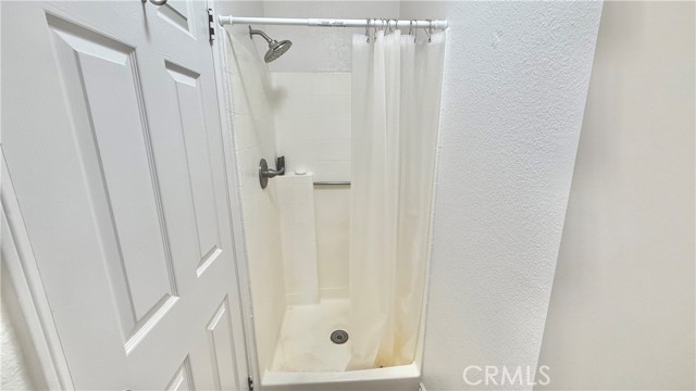 681 N Lark Ellen Avenue, Covina CA: https://media.crmls.org/medias/2ccc4484-abdc-4525-b3a2-074458556bd3.jpg