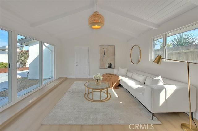 Detail Gallery Image 19 of 75 For 4701 Don Miguel, Los Angeles,  CA 90008 - 3 Beds | 3 Baths