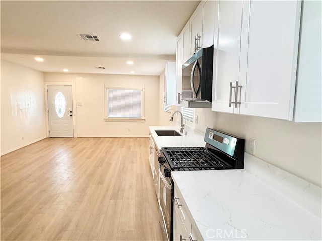 Detail Gallery Image 28 of 38 For 520 W California, Glendale,  CA 91203 - – Beds | – Baths