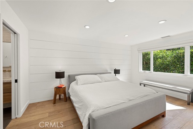 Detail Gallery Image 17 of 41 For 3121 Bern Dr, Laguna Beach,  CA 92651 - 5 Beds | 2/1 Baths