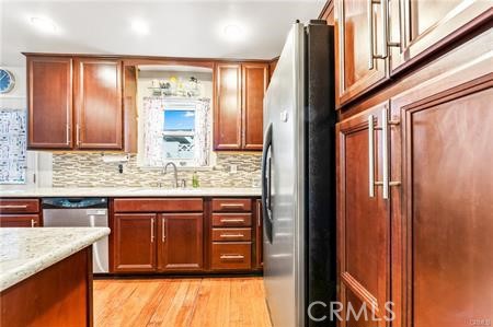 Detail Gallery Image 15 of 41 For 552 S Yorba St, Orange,  CA 92869 - 3 Beds | 2 Baths