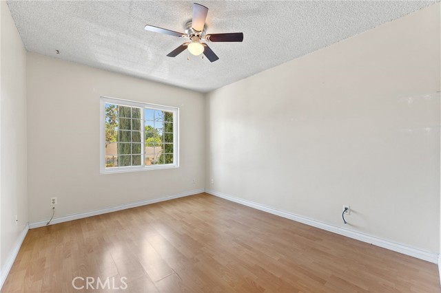 6627 Columbus Avenue, Van Nuys CA: https://media.crmls.org/medias/2ccdedab-c5fc-43d6-bb55-ce6686c3420f.jpg