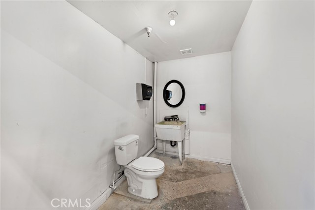 207 Calle De Los Molinos, San Clemente, California 92672, ,Commercial Lease,For Rent,207 Calle De Los Molinos,CROC25006480