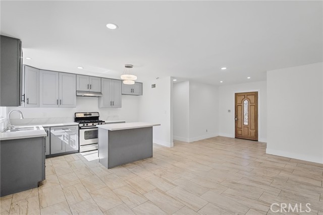 12256 Allegheny Street photo 8