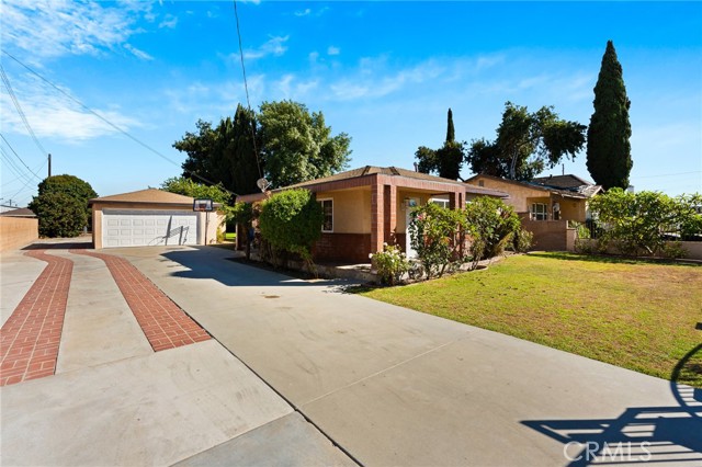 16422 California Avenue, Bellflower, California 90706, 3 Bedrooms Bedrooms, ,2 BathroomsBathrooms,Single Family Residence,For Sale,California,PW24220839