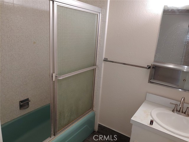 13050 Carter Lane, Clearlake CA: https://media.crmls.org/medias/2cd10abd-c6a0-4c06-96b8-84577e38ace2.jpg