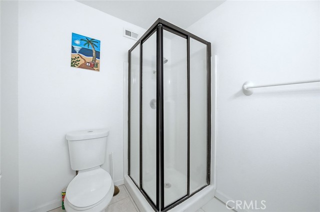 Detail Gallery Image 32 of 45 For 1669 S Heritage #C,  Anaheim,  CA 92804 - 3 Beds | 2/1 Baths