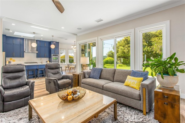 13046 Oak Crest Drive, Yucaipa CA: https://media.crmls.org/medias/2cd21220-6122-4656-8daa-f30a40345e71.jpg