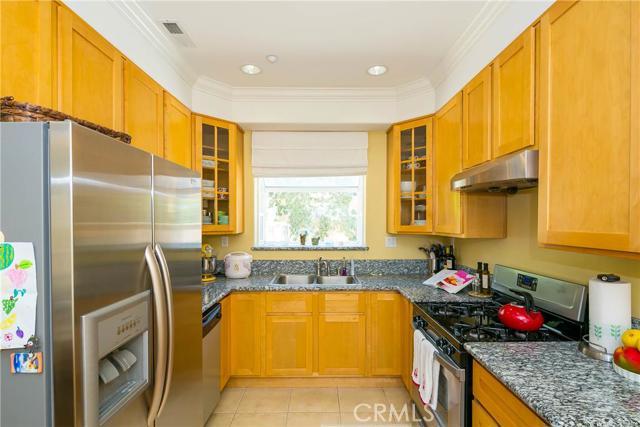 Detail Gallery Image 3 of 20 For 43 El Dorado #C,  Arcadia,  CA 91006 - 3 Beds | 3 Baths