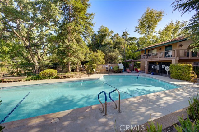 37 Via Santa Barbara, Paso Robles CA: https://media.crmls.org/medias/2cd3d2c2-0176-4944-9d1a-17bd96687d59.jpg