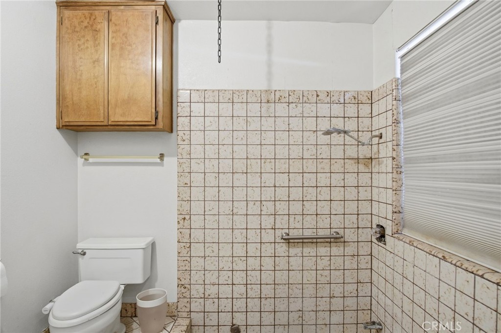 https://media.crmls.org/medias/2cd41e17-2177-4ad3-8b53-6506139a1630.jpg?preset=X-Large