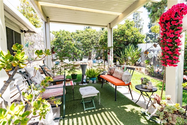Detail Gallery Image 25 of 27 For 14096 Hillcrest Dr, Fontana,  CA 92337 - 3 Beds | 2 Baths