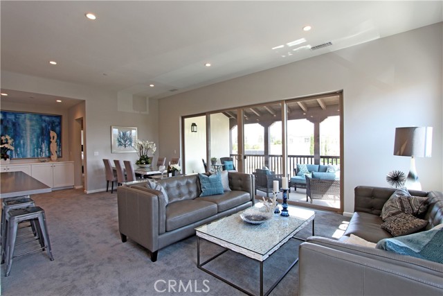 Detail Gallery Image 6 of 12 For 248 Bishop Landing, Irvine,  CA 92620 - 2 Beds | 2 Baths