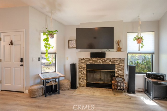 Detail Gallery Image 3 of 28 For 940 Austin Ct, Paso Robles,  CA 93446 - 3 Beds | 2 Baths