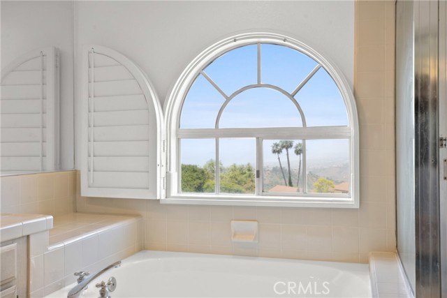 40 Paseo Alba, San Clemente CA: https://media.crmls.org/medias/2cd74cdb-cf01-48ad-a6bc-aeff5c4afca1.jpg