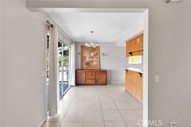 555 Mesquite Road, Pinon Hills CA: https://media.crmls.org/medias/2cd774a2-aa36-4b9b-91db-f42aaf53df75.jpg