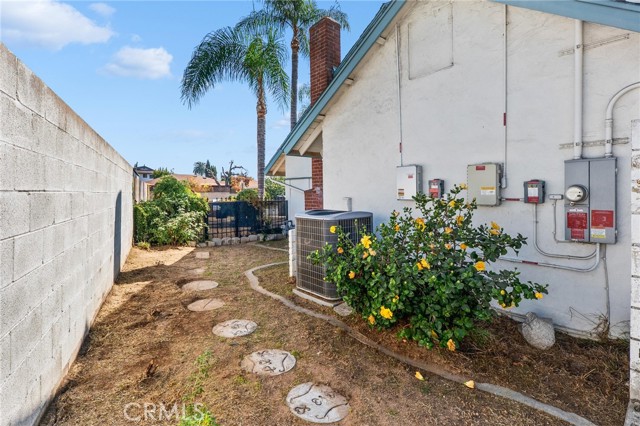 Detail Gallery Image 35 of 41 For 5950 Argyle, San Bernardino,  CA 92404 - 3 Beds | 3 Baths