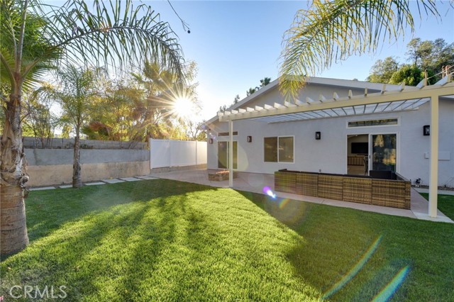 Detail Gallery Image 18 of 29 For 22237 Buena Ventura St, Woodland Hills,  CA 91364 - 3 Beds | 2 Baths