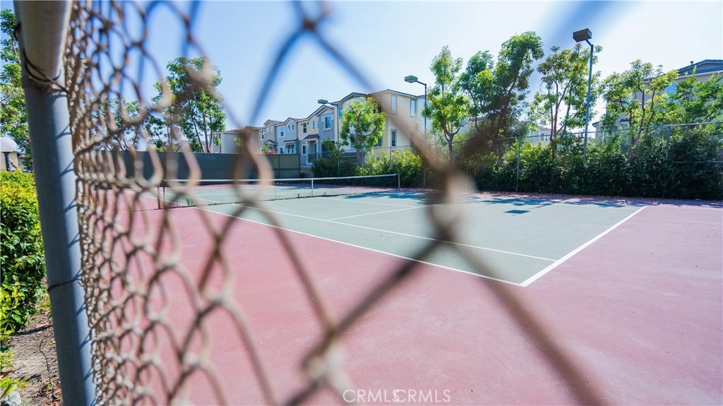 https://media.crmls.org/medias/2cd8397e-2975-445e-96e5-358b169b8982.jpg?preset=X-Large