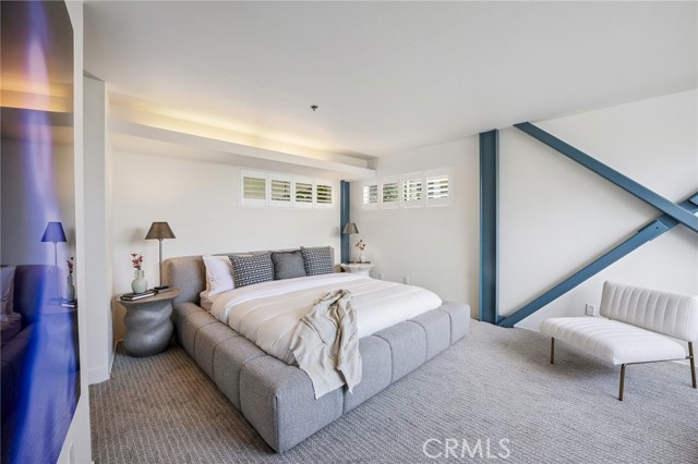 686 Diamond Street, Laguna Beach CA: https://media.crmls.org/medias/2cd90ec7-a601-4977-bb8f-5e358820beb7.jpg