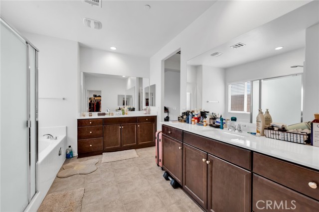 16252 Gibson Street, Victorville CA: https://media.crmls.org/medias/2cd9a6a4-9fbd-412f-b4b0-bf33b334be77.jpg