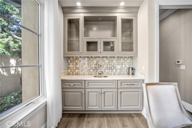 Image 19 of 66 For 240 Woodruff Avenue