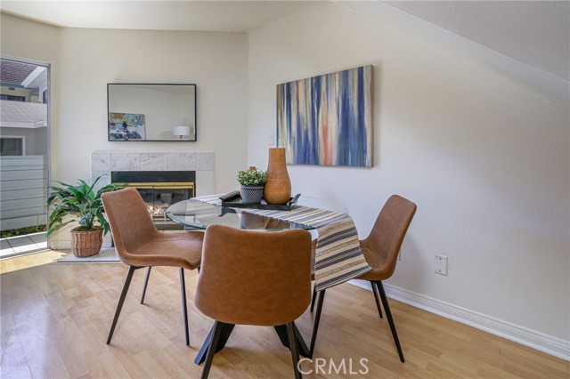 Detail Gallery Image 12 of 37 For 618 N Howard St #105,  Glendale,  CA 91206 - 2 Beds | 2 Baths