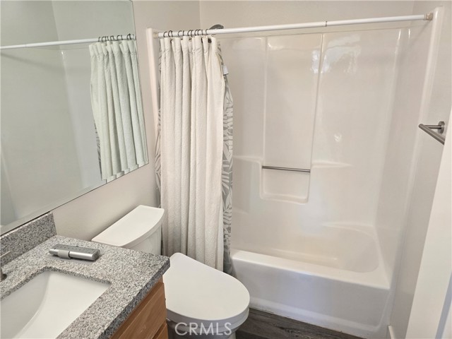 2524 Elden Avenue, Costa Mesa CA: https://media.crmls.org/medias/2cdaf98a-7382-4bc8-934d-1e3cfa44efc7.jpg