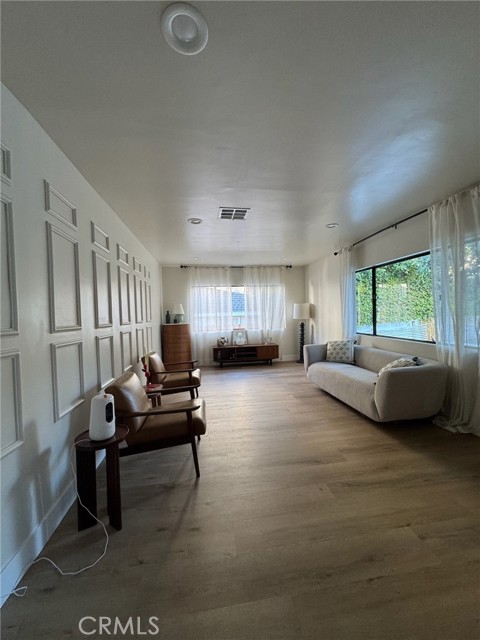 23715 Valley View Road, Calabasas CA: https://media.crmls.org/medias/2cdb3e9f-133a-48af-ada9-9ecca912662a.jpg