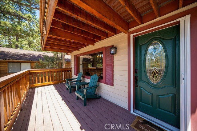 Detail Gallery Image 4 of 38 For 865 Bear Mountain, Big Bear City,  CA 92314 - 3 Beds | 1 Baths