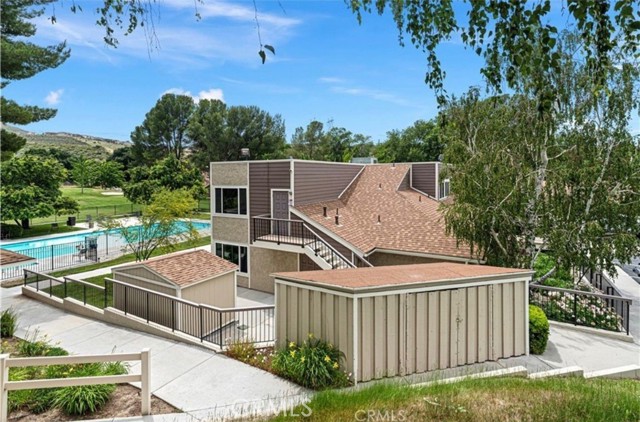 Detail Gallery Image 23 of 26 For 26172 Rainbow Glen, Newhall,  CA 91321 - 2 Beds | 2 Baths