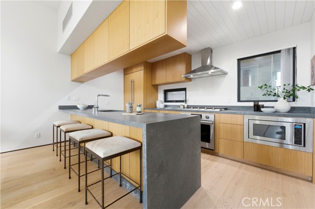 11702 Charnock Road photo 8