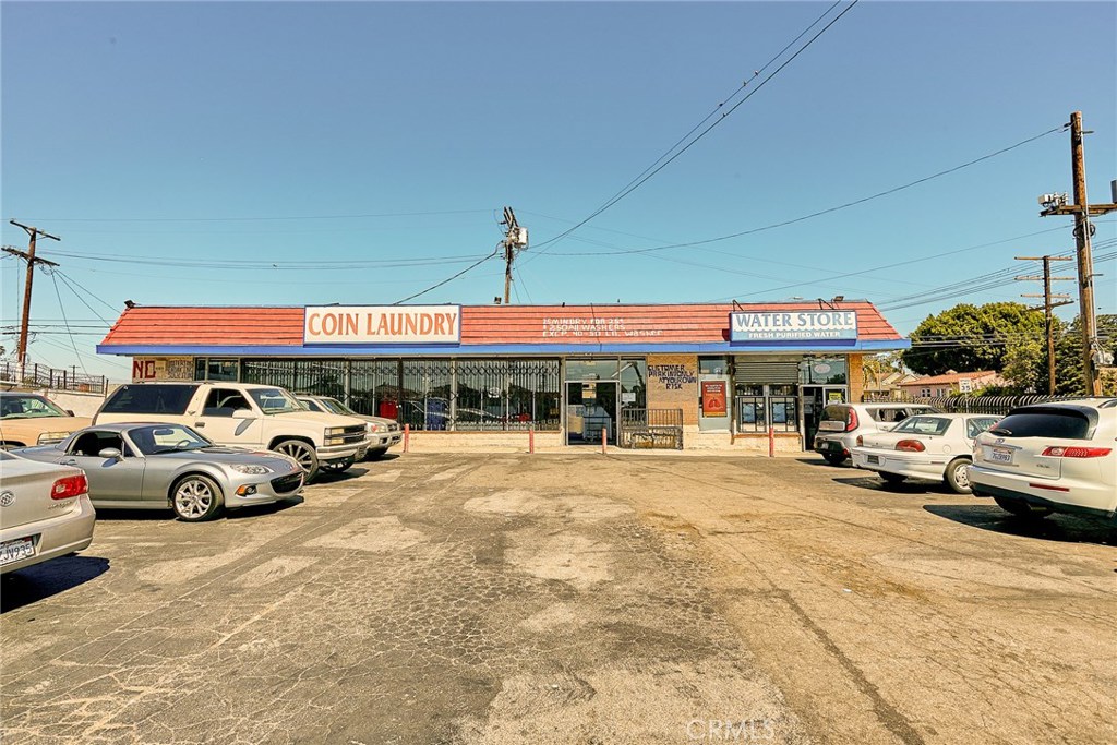 9154 Western Avenue S, Los Angeles, CA 90047