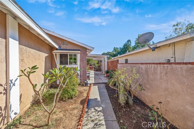 820 Cozy Court, Fallbrook CA: https://media.crmls.org/medias/2cdd78ba-7a48-4d7a-9d6a-58ebc18f6cb6.jpg